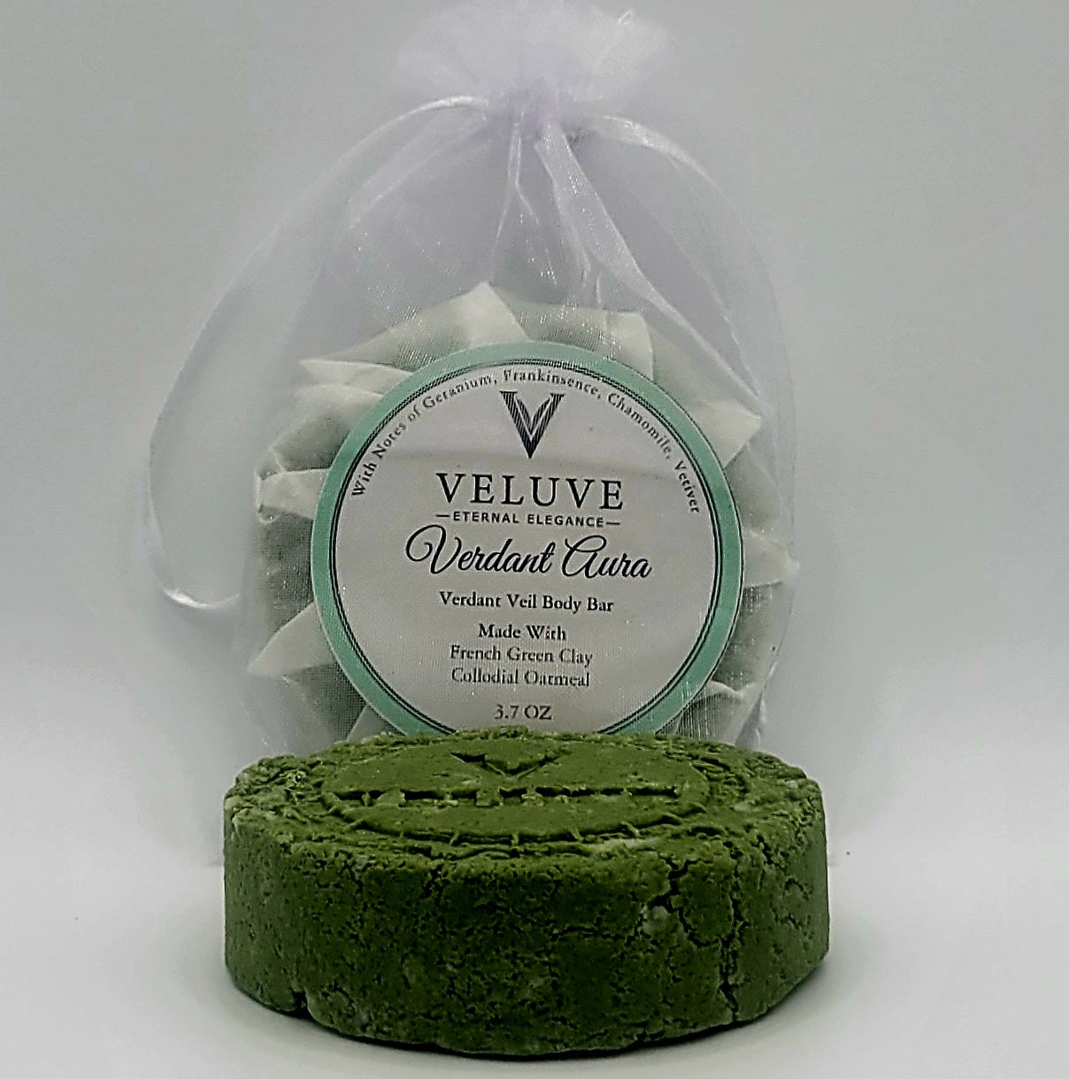 Verdant Veil Artisan Body Bar – Purifying Botanical Cleanser with Aloe, Oat & French Green Clay